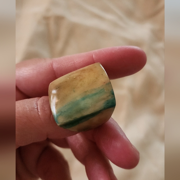 Unique statement ring - Picture 2 of 8